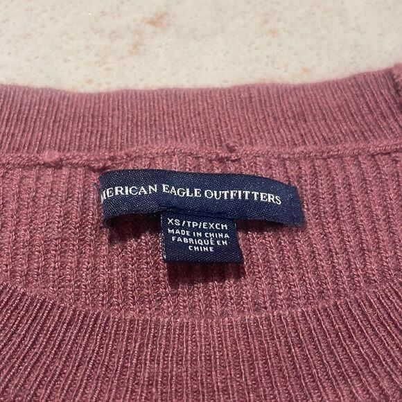 American Eagle Outfitters crewneck sweater mauve color SZ Xsmall - Picture 3 of 12